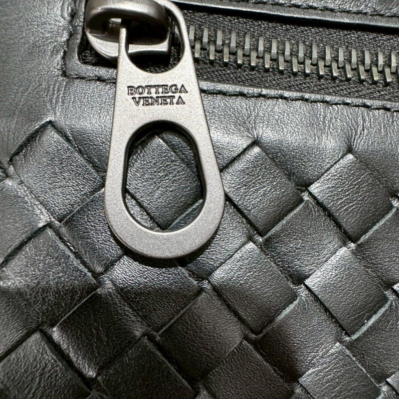 Bottega Veneta 牛皮編織手拿包-19