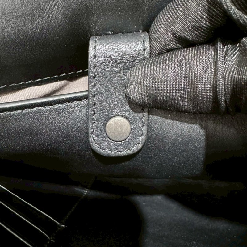 Bottega Veneta 牛皮編織手拿包-21