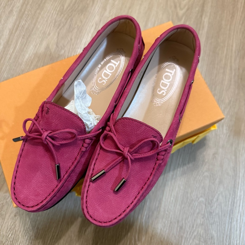 瑞奇二手精品 Tods 桃色 近全新 37 .5 豆豆鞋-1