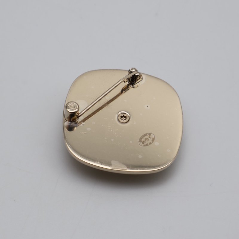 CHANEL 23K菱形典藏胸針-2