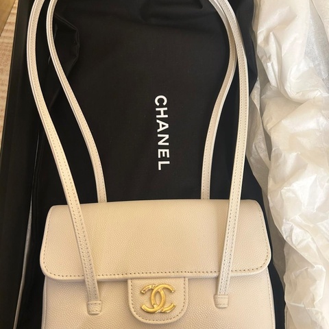 Chanel香奈兒26P Jennie同款白色腋下迷你