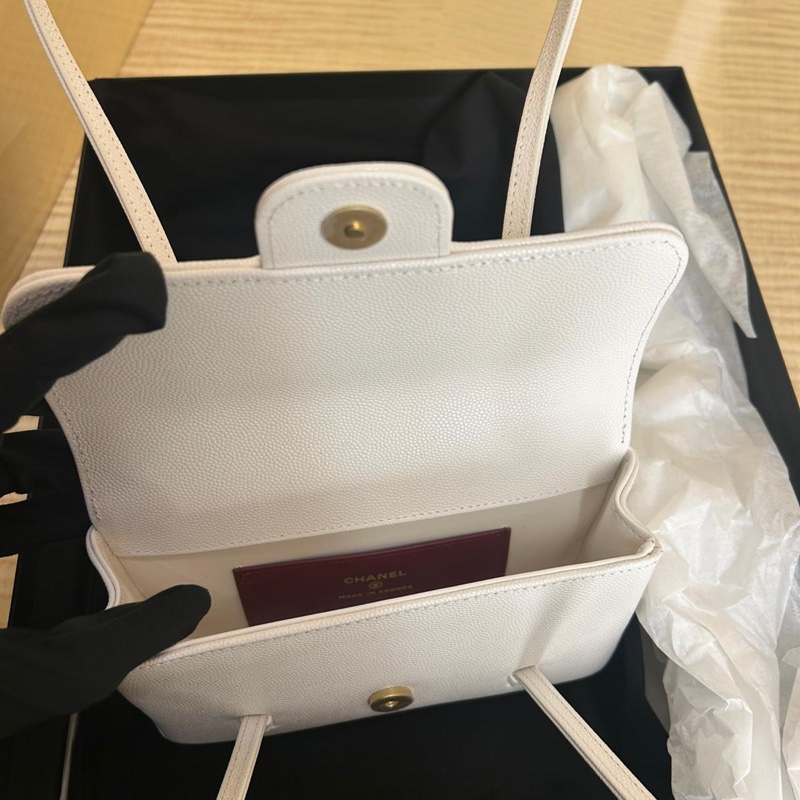 Chanel香奈兒26P Jennie同款白色腋下迷你-1