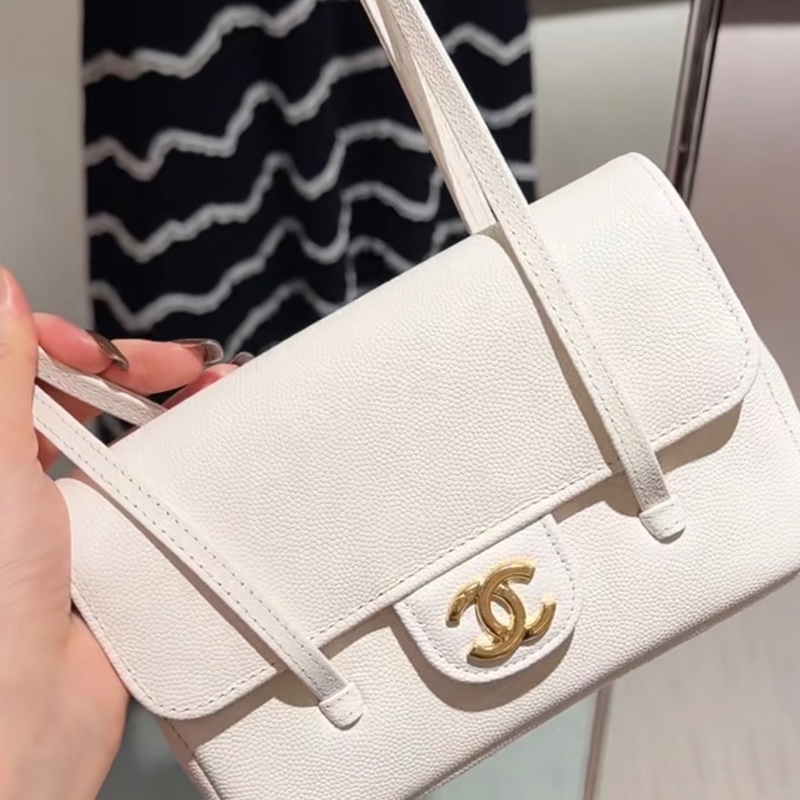 Chanel香奈兒26P Jennie同款白色腋下迷你-4