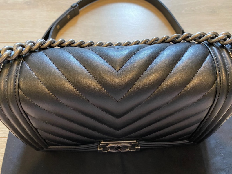 Chanel Boy25 黑色復古銀鍊山形紋 光滑牛皮-1