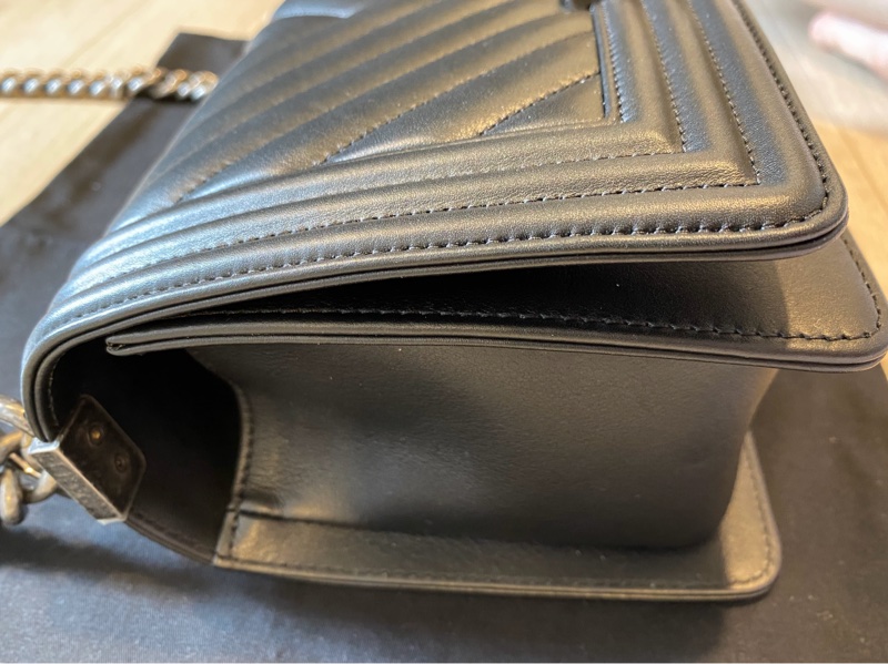 Chanel Boy25 黑色復古銀鍊山形紋 光滑牛皮-3