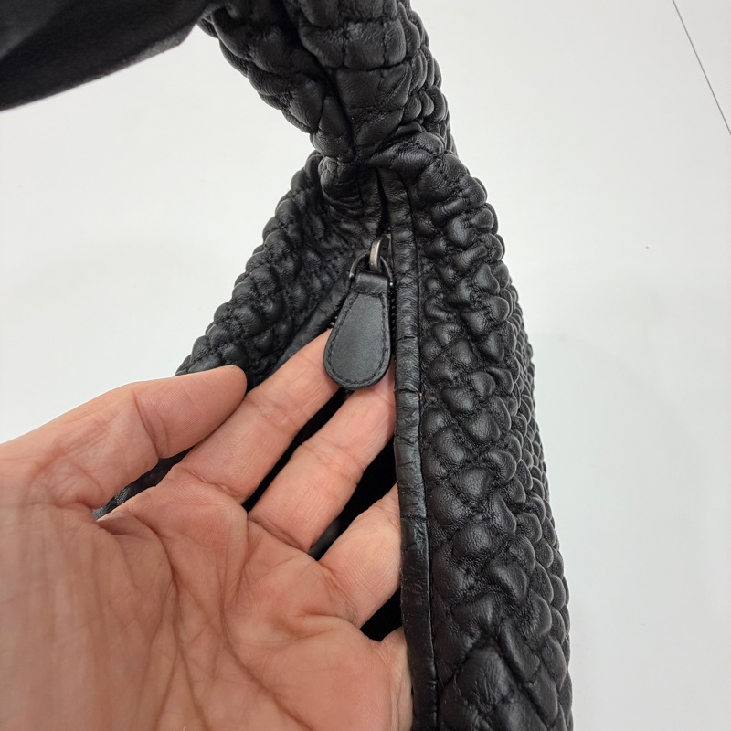 BOTTEGA VENETA BV  黑色 編織 HOBO 流浪 和尚 肩背包 手提包-16