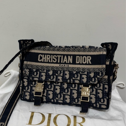 Dior經典老花郵差包