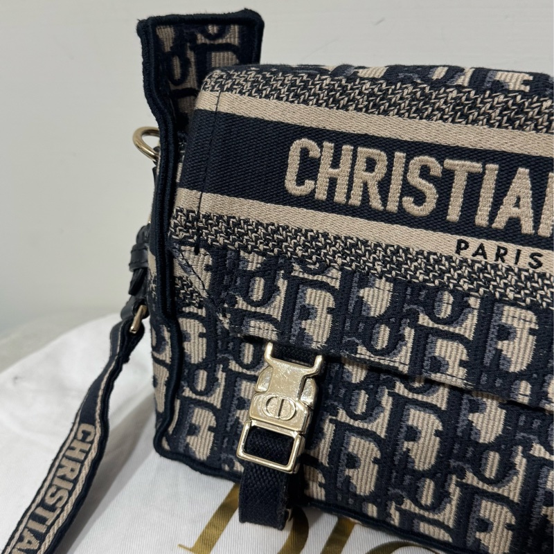 Dior經典老花郵差包-18