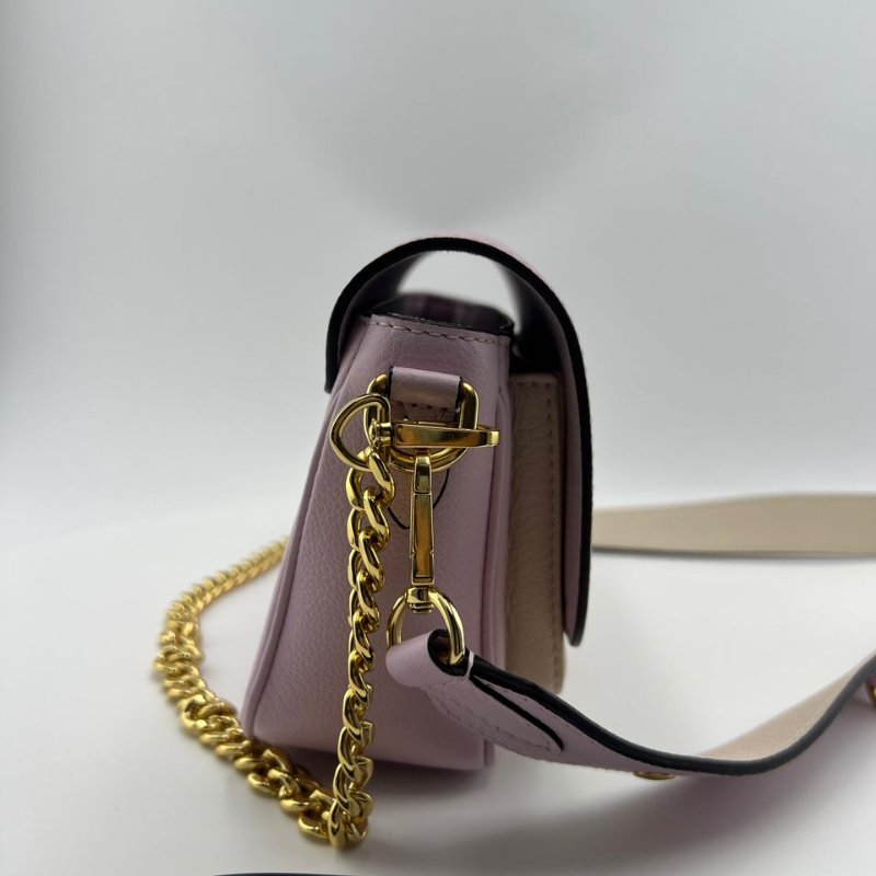 路易威登 Lockme Tender 粉紫色粒面牛皮斜背包-2