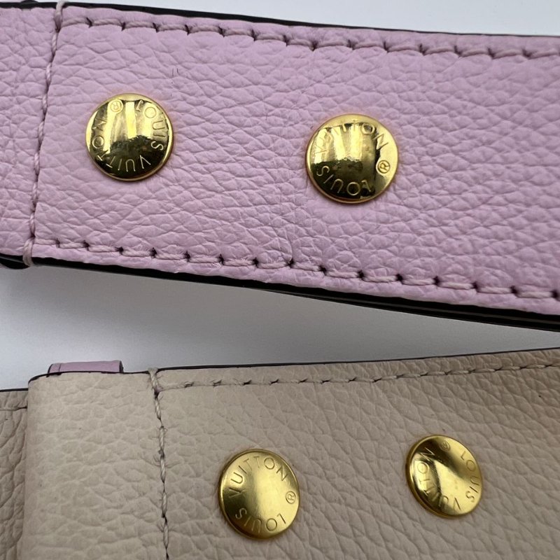 路易威登 Lockme Tender 粉紫色粒面牛皮斜背包-16