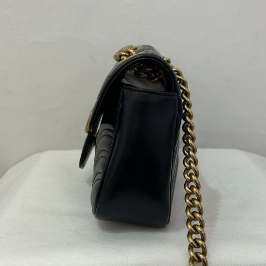 GUCCI MARMONT 黑金牛皮掀蓋22CM-1