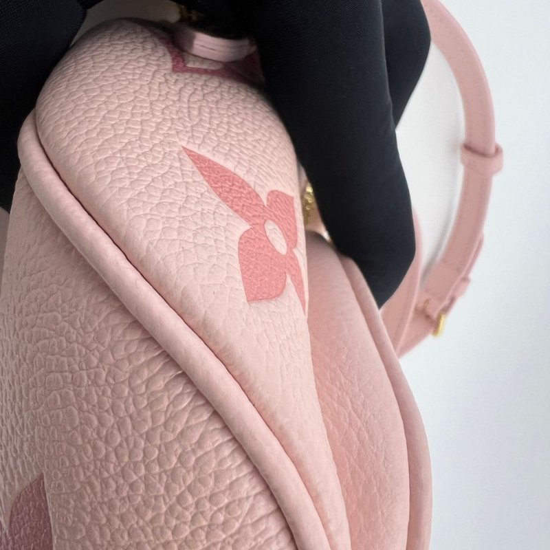 路易威登 Mini Bumbag 粉色粒面牛皮腰包／斜背包-8