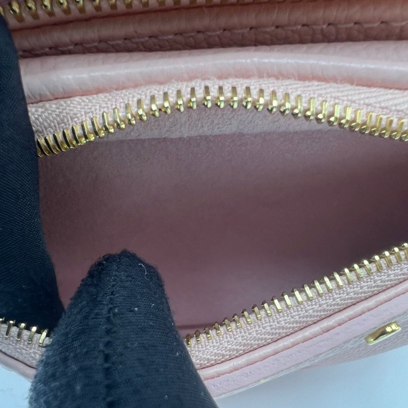 路易威登 Mini Bumbag 粉色粒面牛皮腰包／斜背包-10