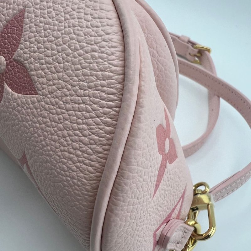 路易威登 Mini Bumbag 粉色粒面牛皮腰包／斜背包-16