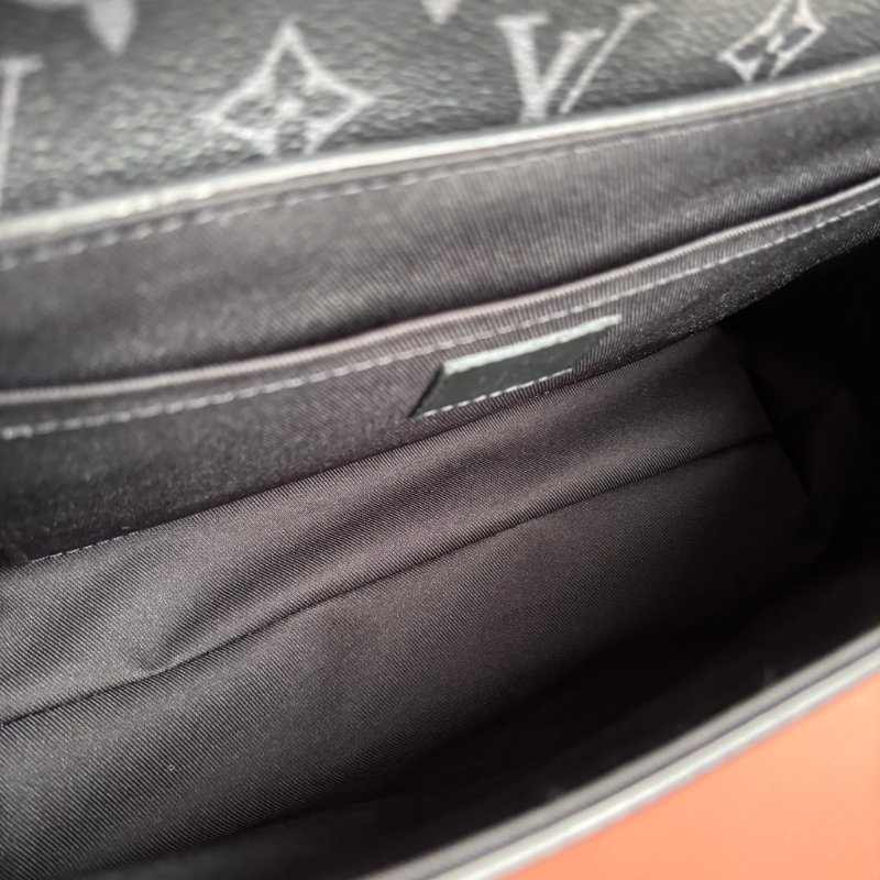 ::LOUIS VUITTON:: LV M46794 S-Cape 郵差包經典黑花紋掀蓋磁吸釦斜背包-30