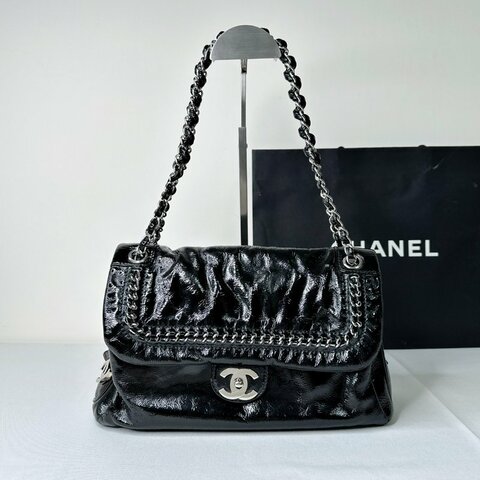 CHANEL 黑色漆皮鏈帶單肩包