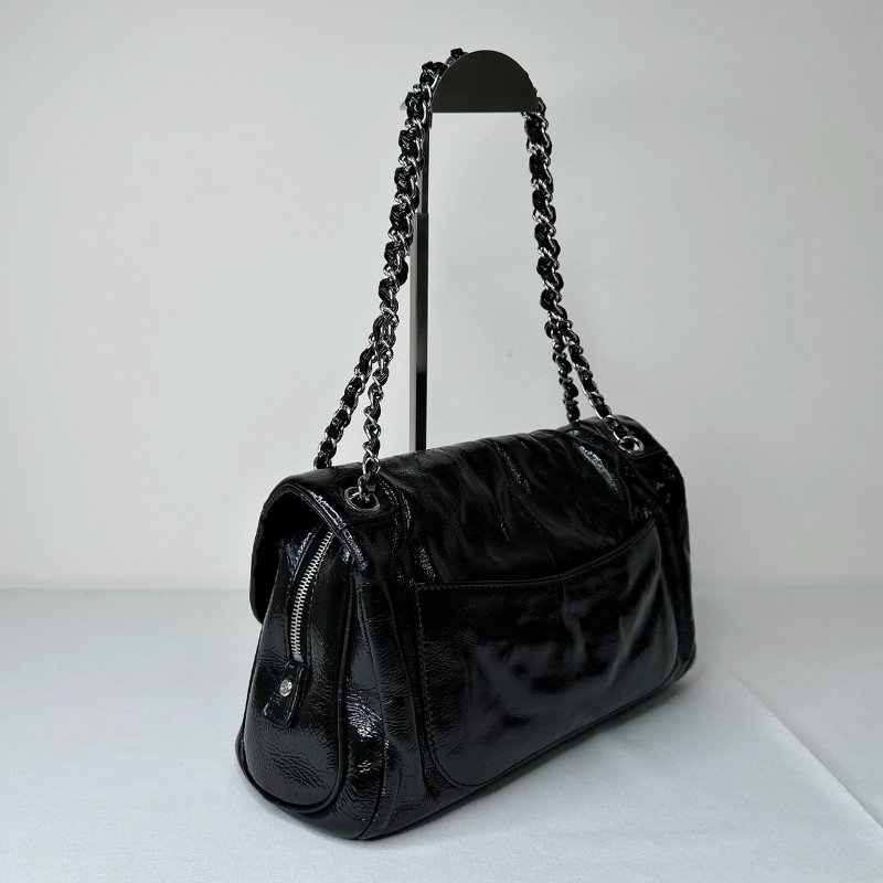 CHANEL 黑色漆皮鏈帶單肩包-5