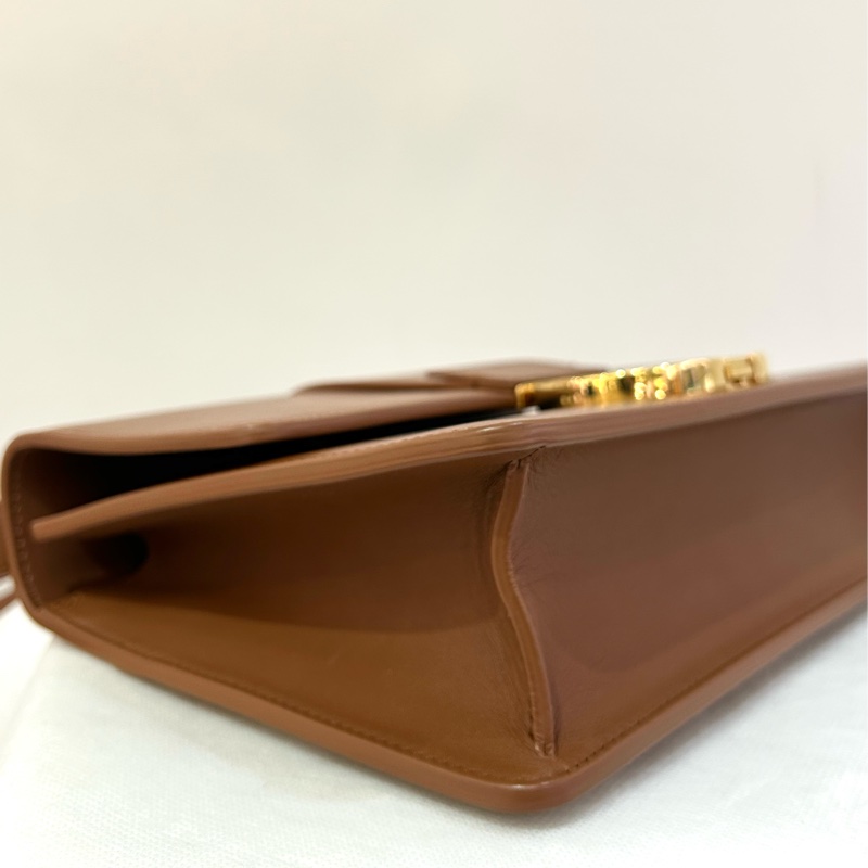 Dior  焦糖色Montaigne 30-14