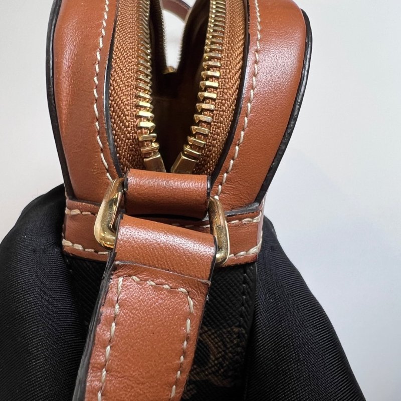 CELINE 凱旋門LOGO貝殼包-8