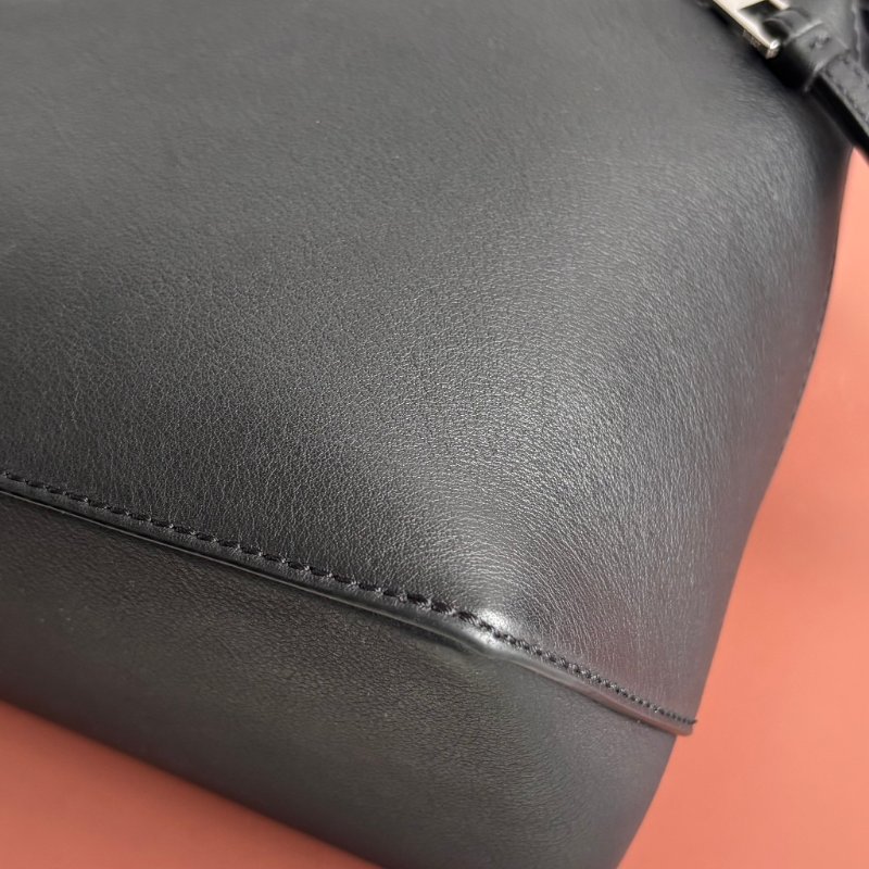 小款 ::LOEWE:: Small Puzzle Edge Bag in Classic Calfskin 黑色皮革寬織帶斜背包 手提包 新款-4