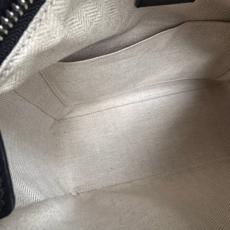 小款 ::LOEWE:: Small Puzzle Edge Bag in Classic Calfskin 黑色皮革寬織帶斜背包 手提包 新款-31