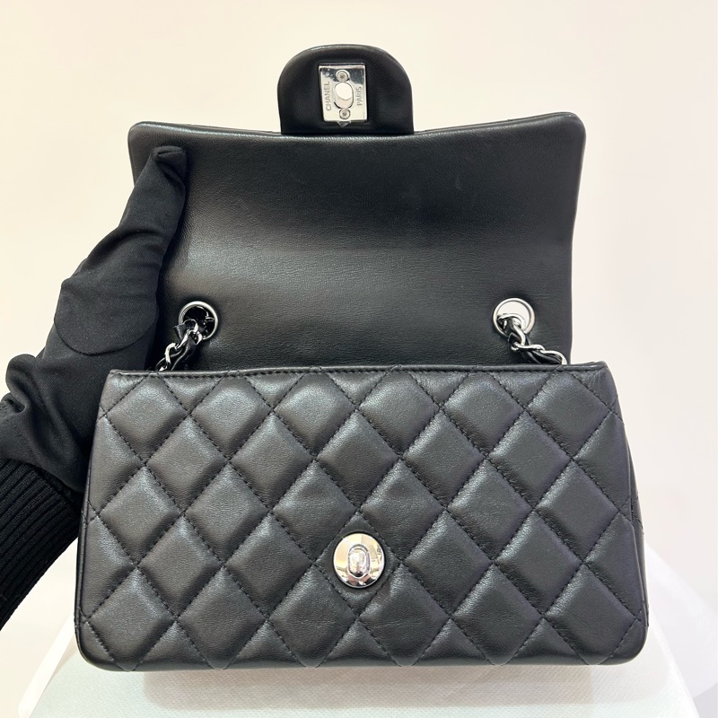 Chanel 黑羊皮銀鍊 CF10-9