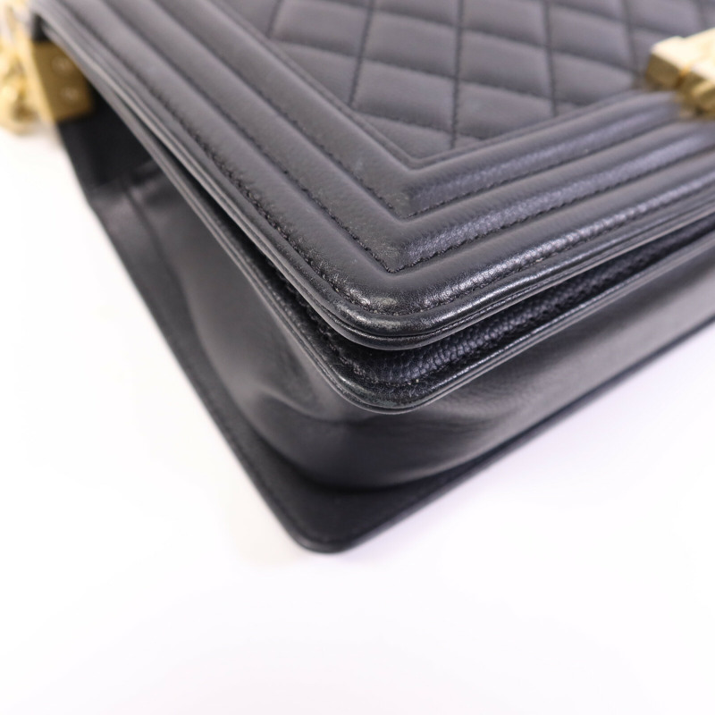 CHANEL 牛皮皮革Boy 25金扣鏈帶肩背袋-11