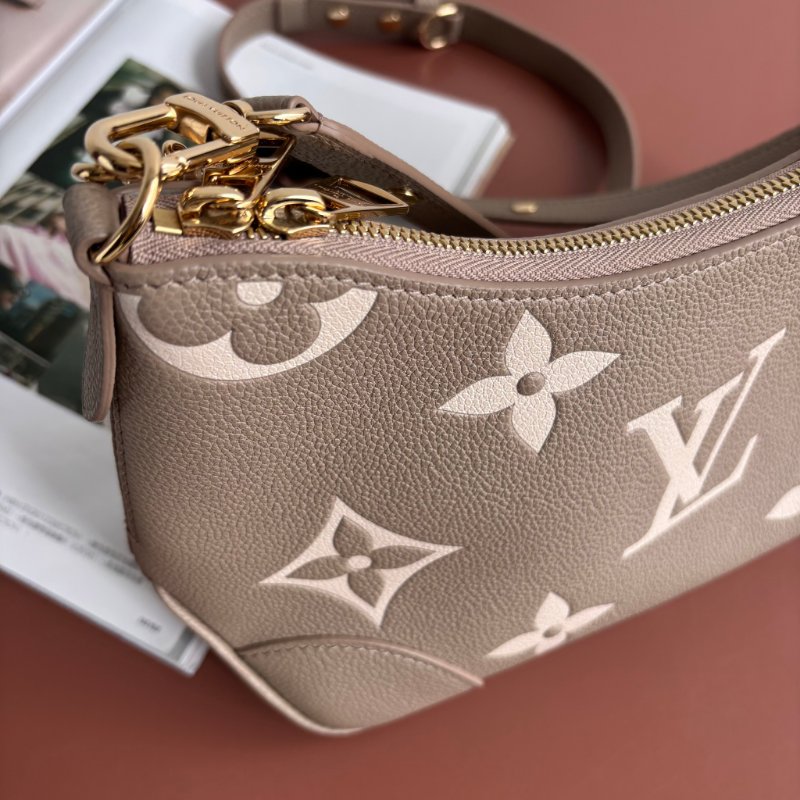 ::LOUIS VUITTON:: LV M13224 Boulogne PM 斑鳩灰 / 奶油色 雙色 Monogram Empreinte皮革 腋下包 肩背包 斜背包 半月包-11