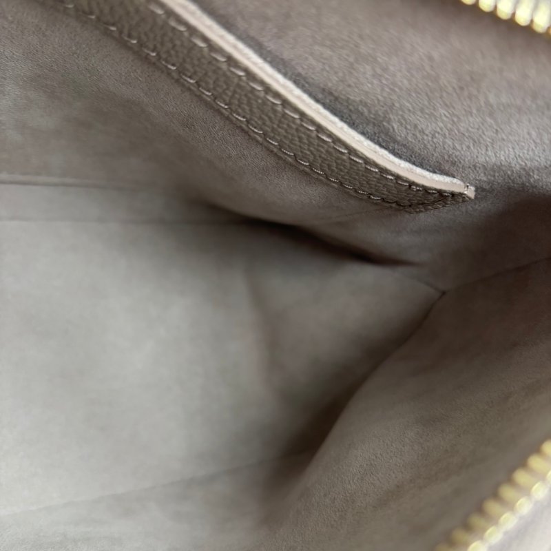 ::LOUIS VUITTON:: LV M13224 Boulogne PM 斑鳩灰 / 奶油色 雙色 Monogram Empreinte皮革 腋下包 肩背包 斜背包 半月包-22