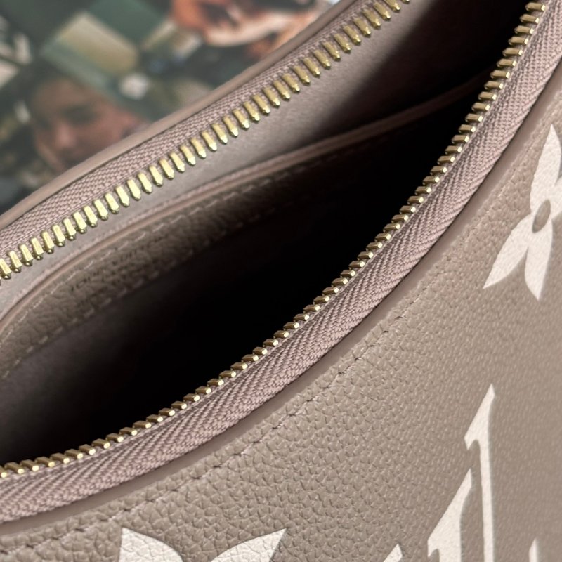::LOUIS VUITTON:: LV M13224 Boulogne PM 斑鳩灰 / 奶油色 雙色 Monogram Empreinte皮革 腋下包 肩背包 斜背包 半月包-27