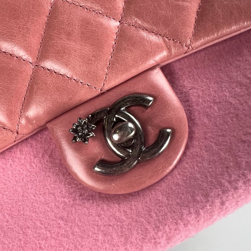CHANEL 肩背包拚色山茶花毛尼粉 21開-7