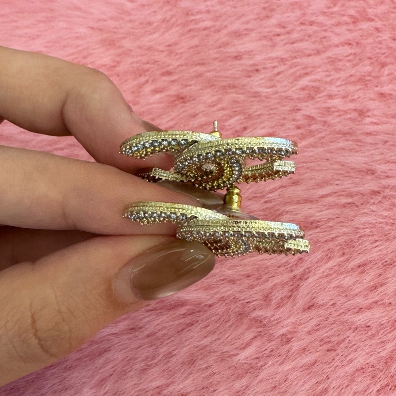 Chanel三色亮鑽大雙C耳環-3