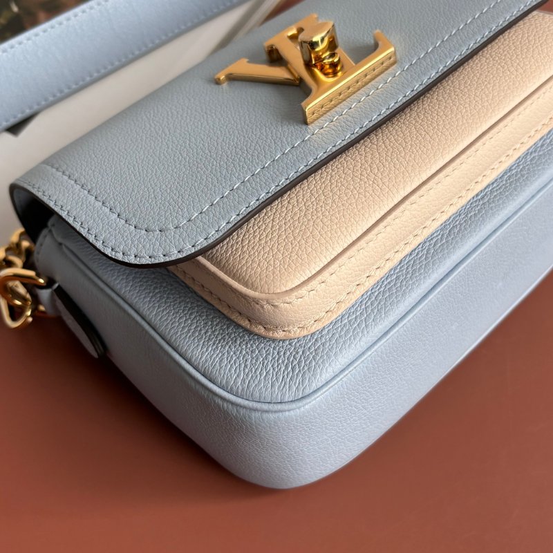 ::LOUIS VUITTON:: LV M59984 Lockme Tender寶寶藍白拼色手提斜背兩用包 掀蓋鏈帶包-12