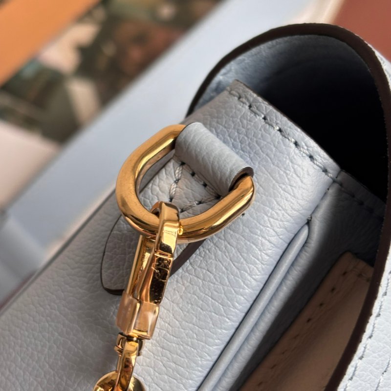 ::LOUIS VUITTON:: LV M59984 Lockme Tender寶寶藍白拼色手提斜背兩用包 掀蓋鏈帶包-17