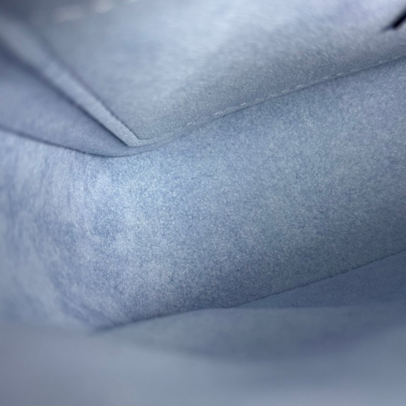 ::LOUIS VUITTON:: LV M59984 Lockme Tender寶寶藍白拼色手提斜背兩用包 掀蓋鏈帶包-30