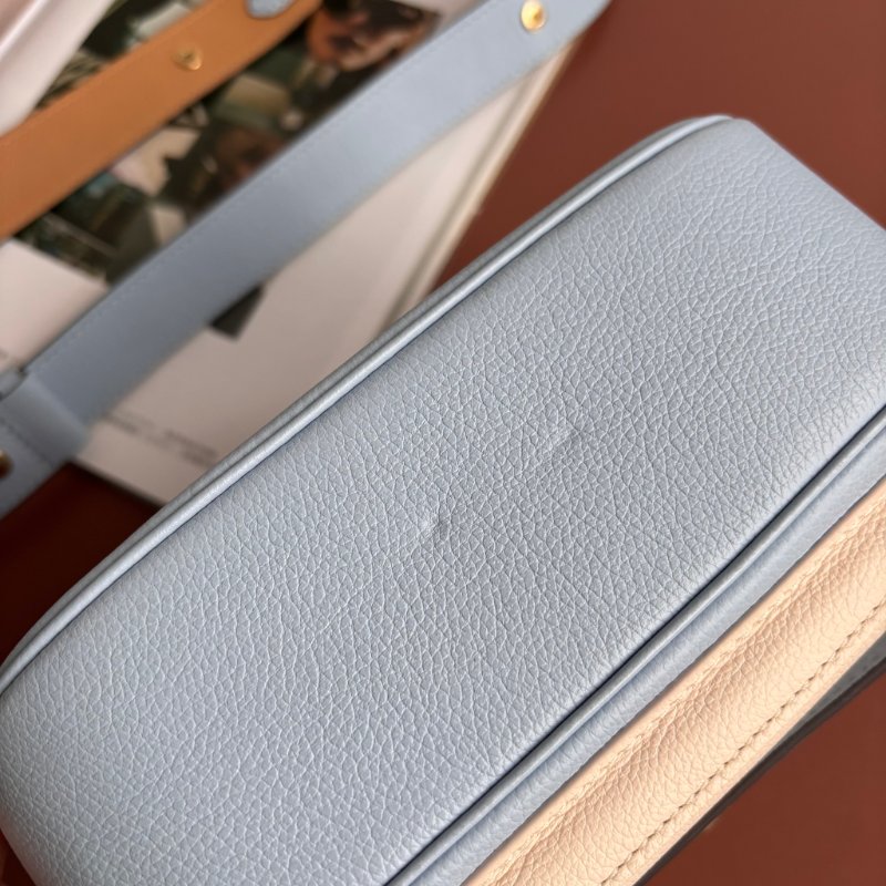 ::LOUIS VUITTON:: LV M59984 Lockme Tender寶寶藍白拼色手提斜背兩用包 掀蓋鏈帶包-6