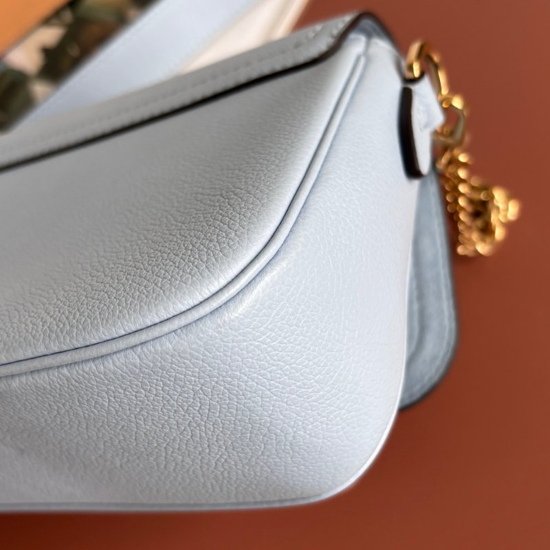 ::LOUIS VUITTON:: LV M59984 Lockme Tender寶寶藍白拼色手提斜背兩用包 掀蓋鏈帶包-7