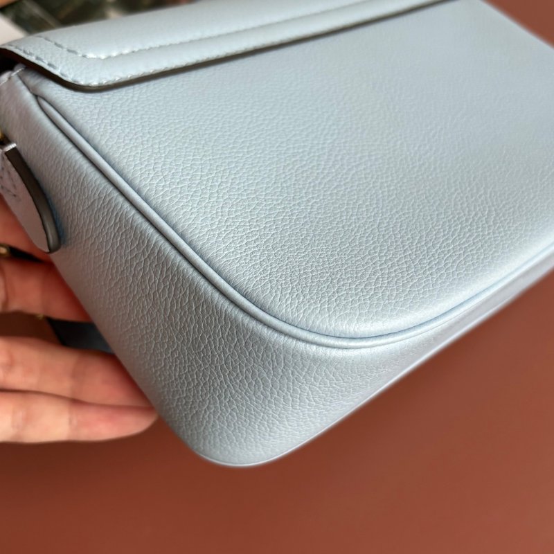 ::LOUIS VUITTON:: LV M59984 Lockme Tender寶寶藍白拼色手提斜背兩用包 掀蓋鏈帶包-8