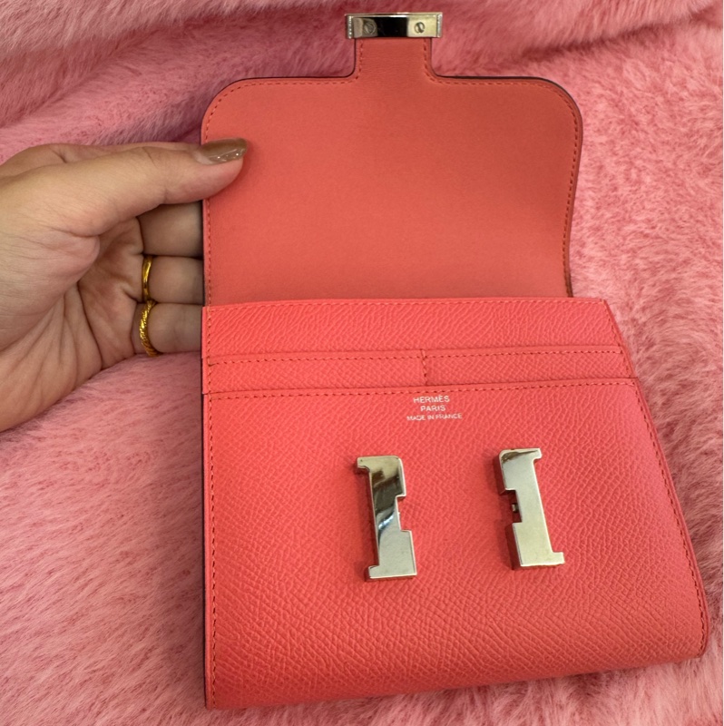 Hermes粉色銀H康康短夾-12