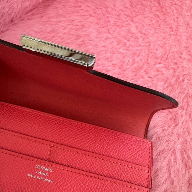 Hermes粉色銀H康康短夾-17
