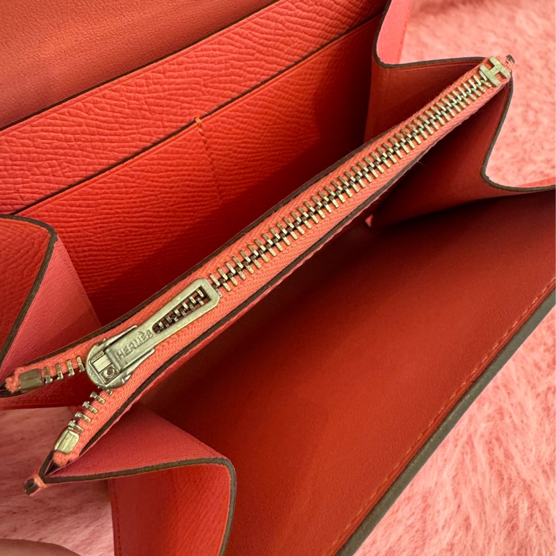 Hermes粉色銀H康康短夾-23