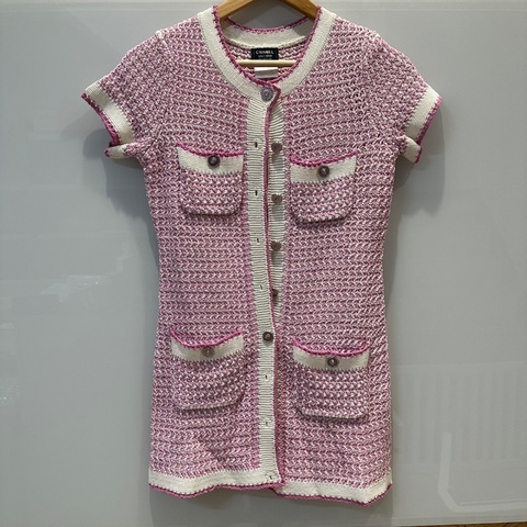【美收精品】CHANEL 粉色針織連身裙 4-669