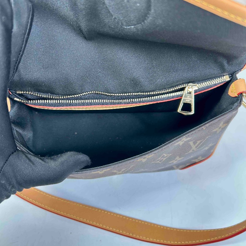 LV 路易威登經典老花法棍  芯片款，顯氣質實用又耐看，火爆王，兩條肩帶隨意切換-24