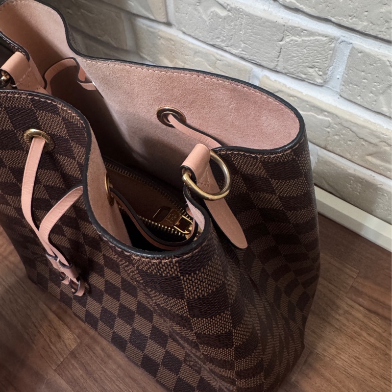 Lv 棋盤格水桶包 已絕版有購證全配-25