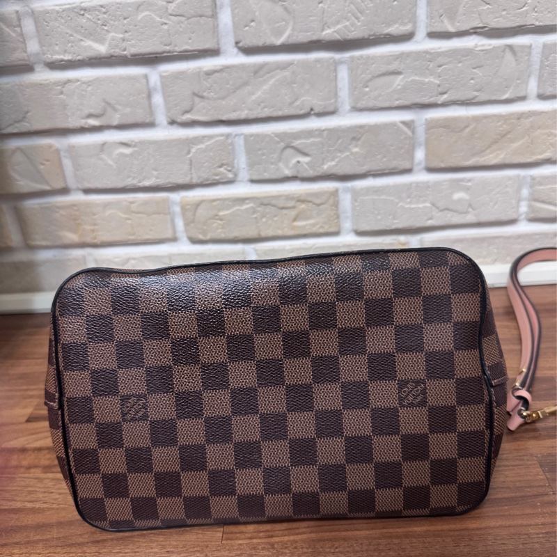 Lv 棋盤格水桶包 已絕版有購證全配-28