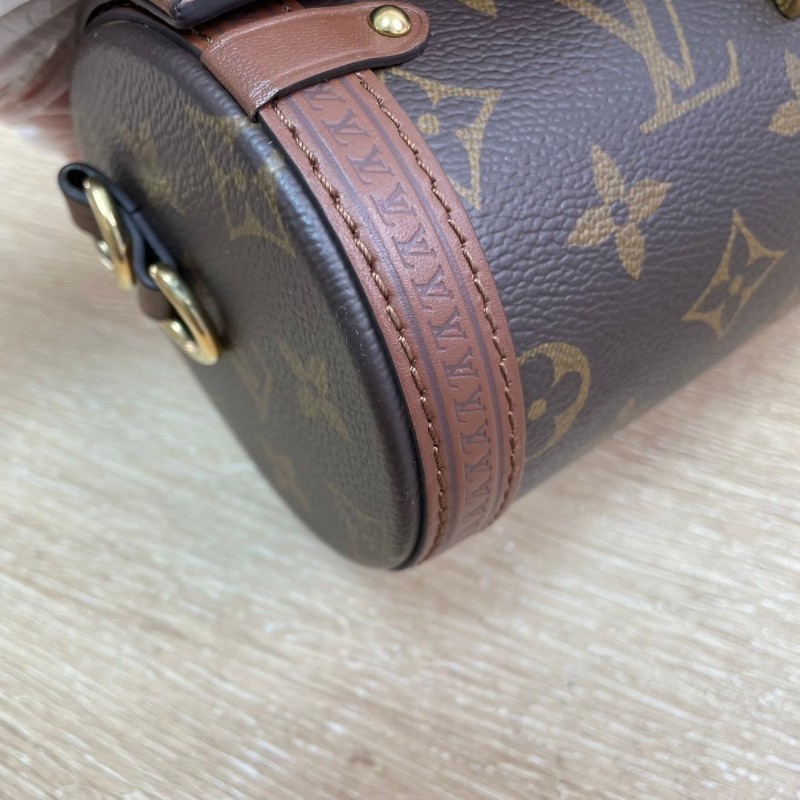 LV  路易威登 Papillon Trunk巴比龍手提單肩包斜挎包 歐陽娜娜同款 男女都能背 又酷又颯 多種背法實用百搭-18