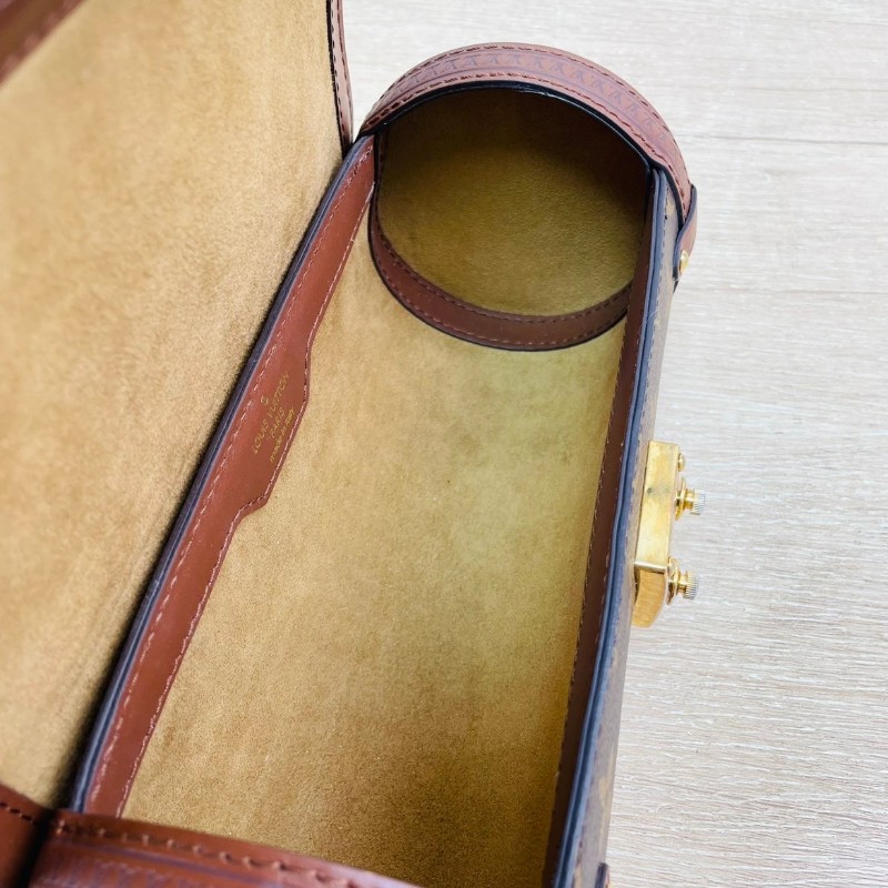 LV  路易威登 Papillon Trunk巴比龍手提單肩包斜挎包 歐陽娜娜同款 男女都能背 又酷又颯 多種背法實用百搭-20