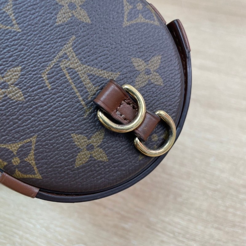 LV  路易威登 Papillon Trunk巴比龍手提單肩包斜挎包 歐陽娜娜同款 男女都能背 又酷又颯 多種背法實用百搭-21