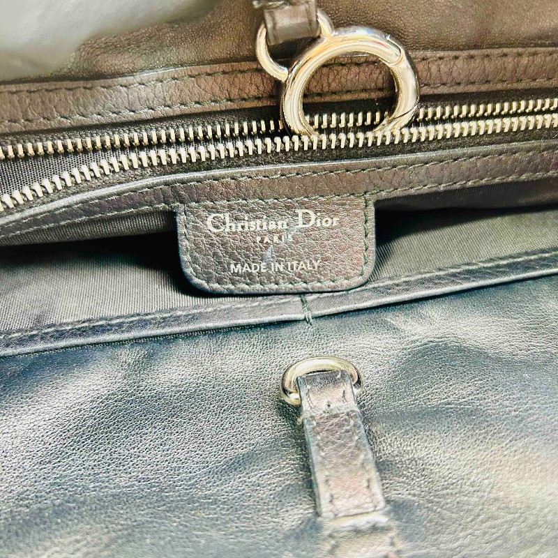 迪奧 Dior迪奧中古款 黑銀 D掛飾 容量設計優秀 可背 可挎 可拎 好用-18