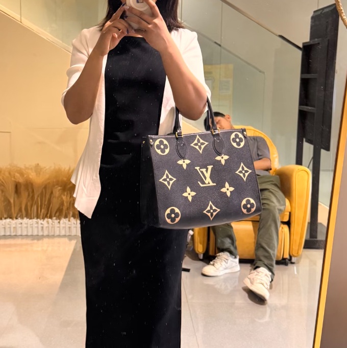 Lv  onthego mm 海軍藍色 台灣購證全配 晶片款-0